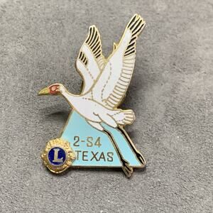 Vintage Lions International Club Pin Texas District 2-S4 Crane Taking Flight